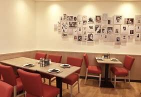 Hotel Adria München