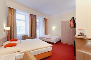 Hotel Adria München