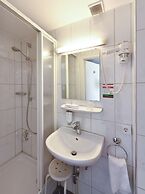 Hotel Adria München