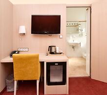 Hotel Adria München