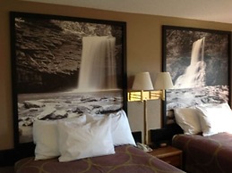 Super 8 by Wyndham Winchester VA