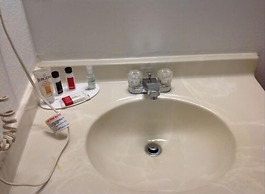 Super 8 by Wyndham Winchester VA