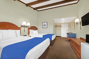 Travelodge by Wyndham Lima OH