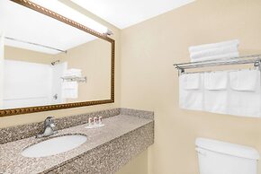 Travelodge by Wyndham Lima OH