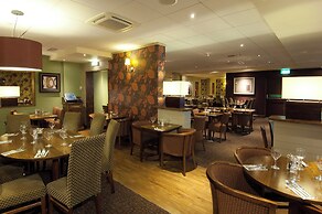 Premier Inn London Heathrow Airport T2 & T3 - Bath Road