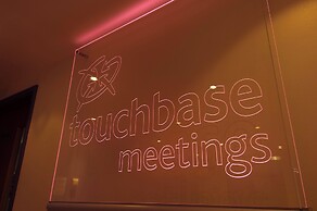 Premier Inn London Heathrow Airport T2 & T3 - Bath Road