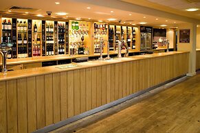 Premier Inn London Heathrow Airport T2 & T3 - Bath Road