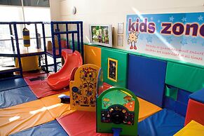 Premier Inn London Heathrow Airport T2 & T3 - Bath Road