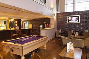 Premier Inn London Heathrow Airport T2 & T3 - Bath Road
