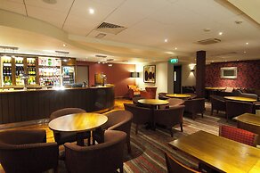Premier Inn London Heathrow Airport T2 & T3 - Bath Road