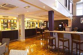 Premier Inn London Heathrow Airport T2 & T3 - Bath Road