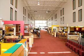 Premier Inn London Heathrow Airport T2 & T3 - Bath Road