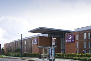 Premier Inn London Heathrow Airport T2 & T3 - Bath Road