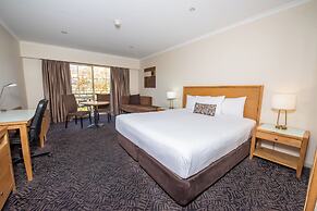Best Western Plus Hovell Tree Inn
