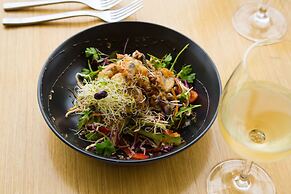 Best Western Plus Hovell Tree Inn