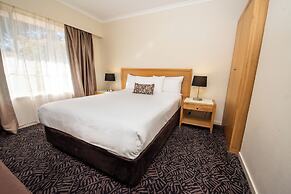 Best Western Plus Hovell Tree Inn