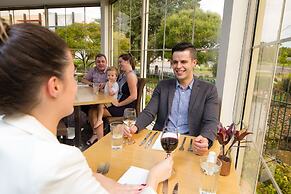 Best Western Plus Hovell Tree Inn