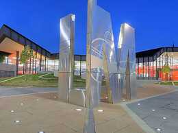 Best Western Plus Hovell Tree Inn