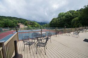 Bluegreen Vacations Blue Ridge Village an Ascend Resort