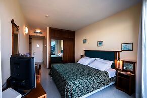 Hotel Graal