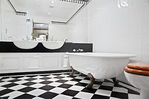 The Wellesley Boutique Hotel