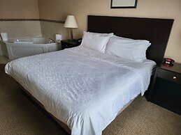 Holiday Inn Express Hotels and Suites Dayton North Tipp City, an IHG H