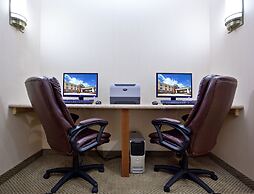 Holiday Inn Express Hotels and Suites Dayton North Tipp City by IHG