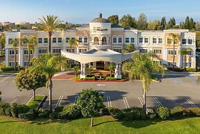 Hotel Marguerite Anaheim/Garden Grove, Trademark Collection by Wyndham