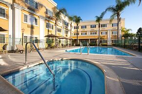 Hotel Marguerite Anaheim/Garden Grove, Trademark Collection by Wyndham