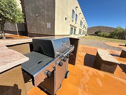 Tombstone Grand Hotel, a Baymont by Wyndham