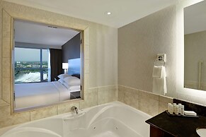 Embassy Suites by Hilton Niagara Falls Fallsview