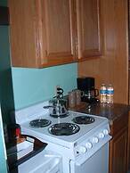 Spruce Hill Inn and Cottages