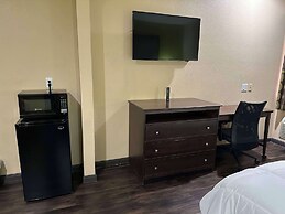 Red Lion Inn & Suites IAH Airport East