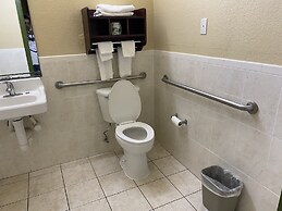 Red Lion Inn & Suites IAH Airport East