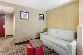 Comfort Inn And Suites