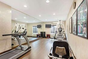 Comfort Inn And Suites