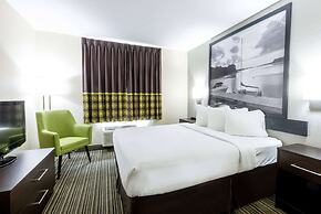 Super 8 by Wyndham Truro NS