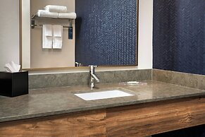 Fairfield Inn & Suites by Marriott Woodbridge