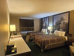 Super 8 by Wyndham Ava