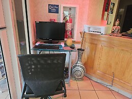 Super 8 by Wyndham Ava