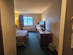 Super 8 by Wyndham Ava