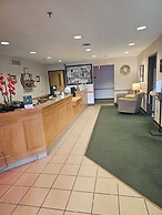 Super 8 by Wyndham Ava