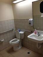 Super 8 by Wyndham Ava