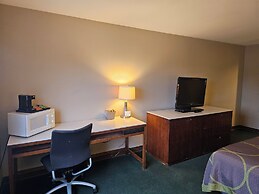 Super 8 by Wyndham Ava