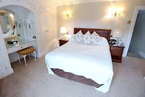 French Horn Hotel