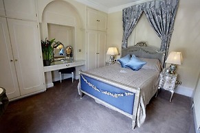French Horn Hotel