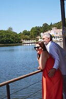 Brindos, Lac & Château