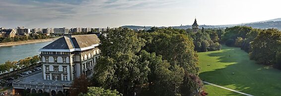 Ensana Grand Margaret Island