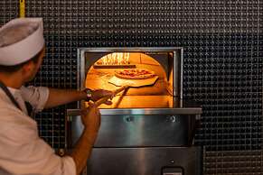 Holiday Inn Newcastle Jesmond by IHG