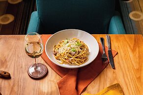 Holiday Inn Newcastle Jesmond by IHG